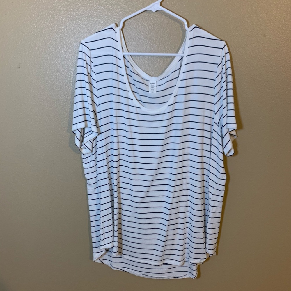 Old navy striped t shirt